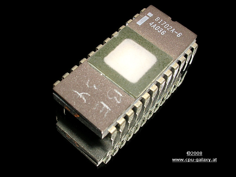 LOT PUCE MÉMOIRE microprocesseur EPROM céramique blanche or INTEL C1702A années 70 EUR 67,59 - FR